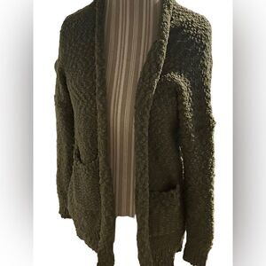Love size medium cardigan great look great deal see pics